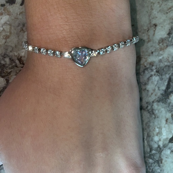 Silver Heart bracelet - Picture 2 of 7